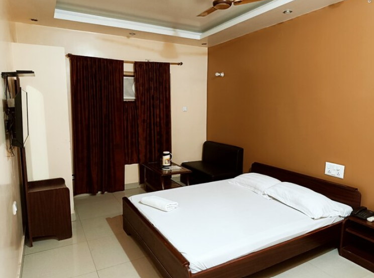 Rama Residency Super Deluxe Room 2