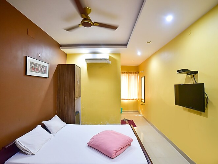 Rama Residency Deluxe Room  3
