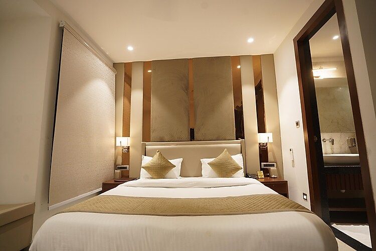 Royal Room