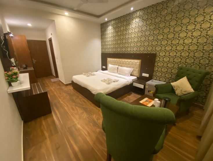 Superior Deluxe Room with Balcony