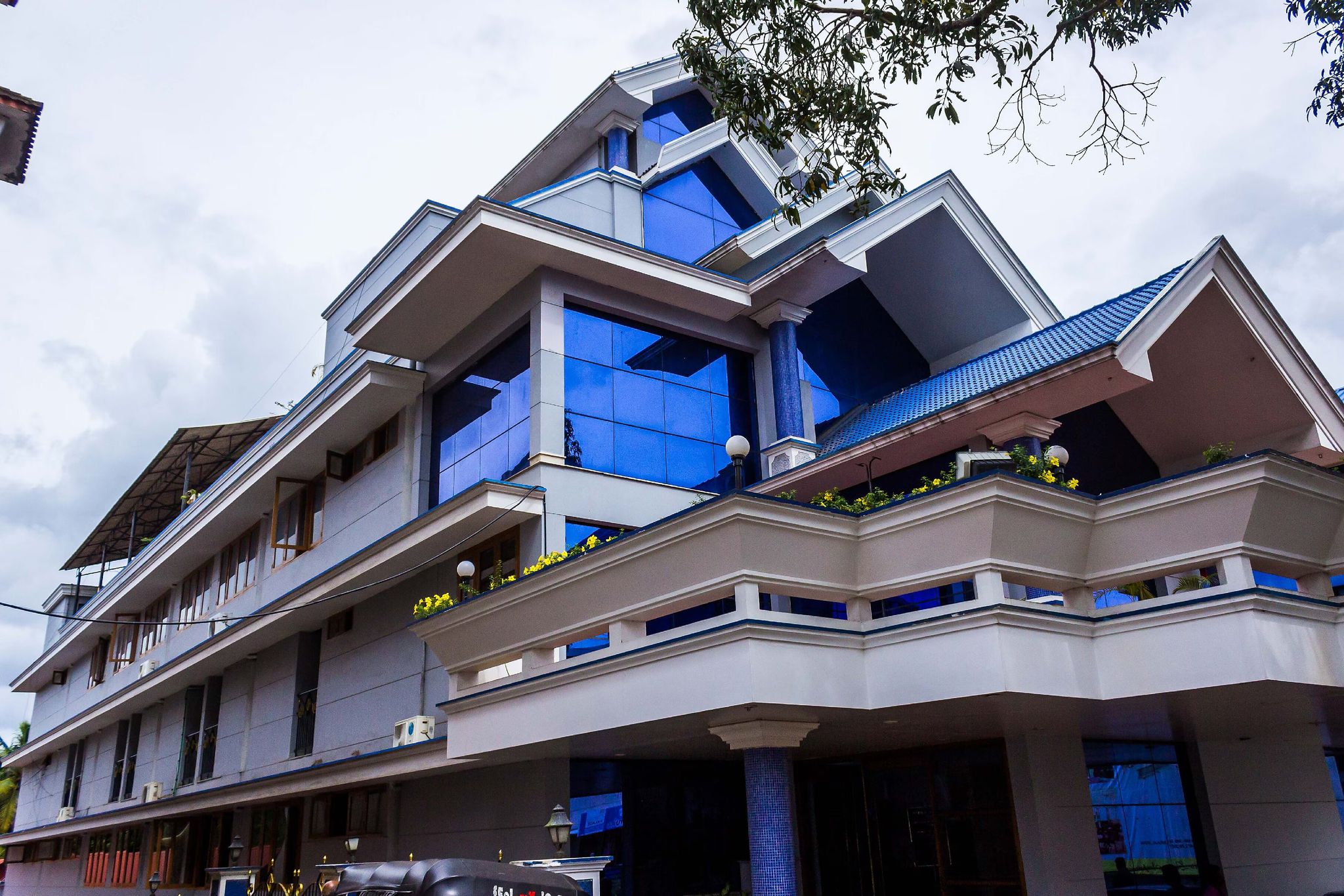 Hotel Surya, Nedumangad