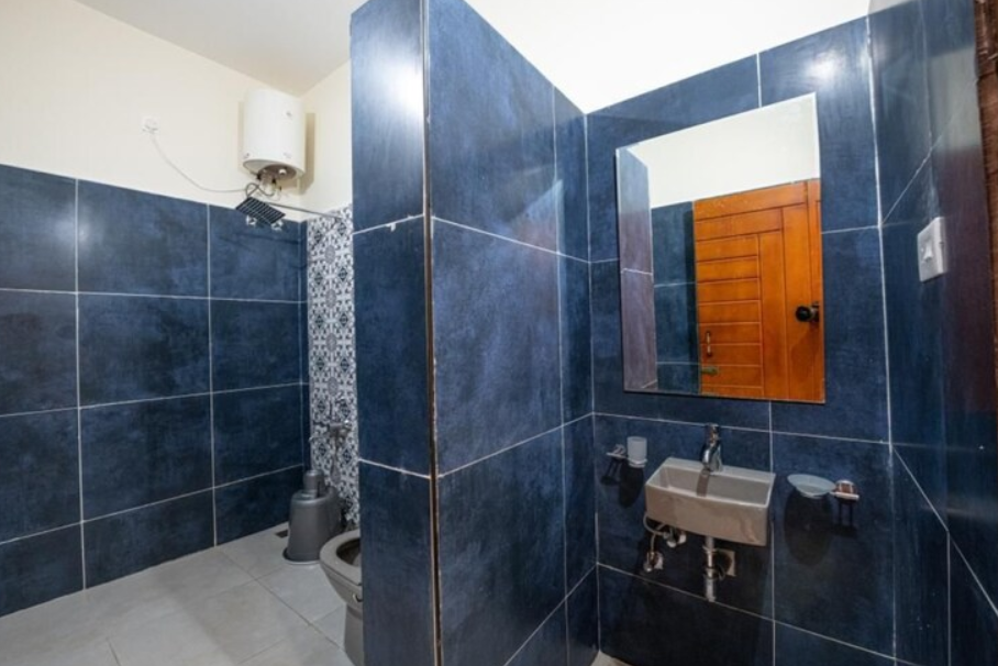 Queens Hotel- Mount Garden Deluxe Room 3