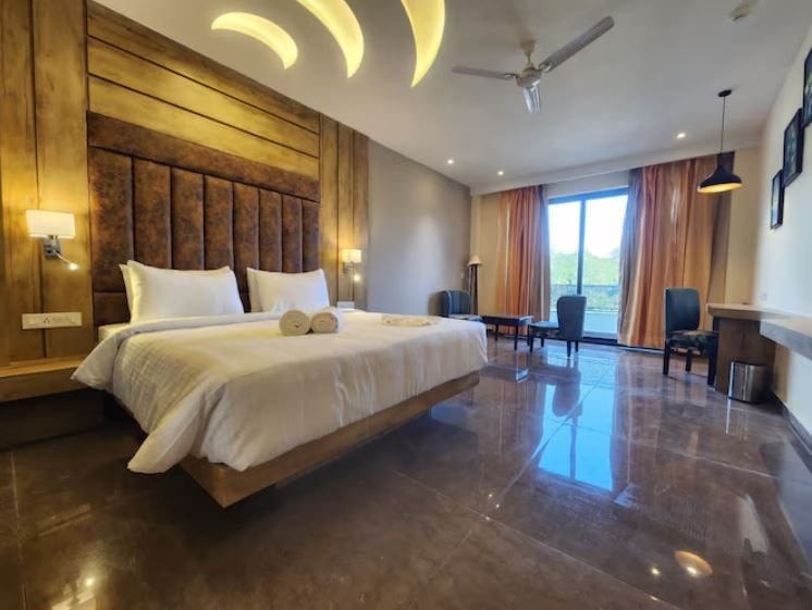 Aachman Riviera | A Riverside Hotel