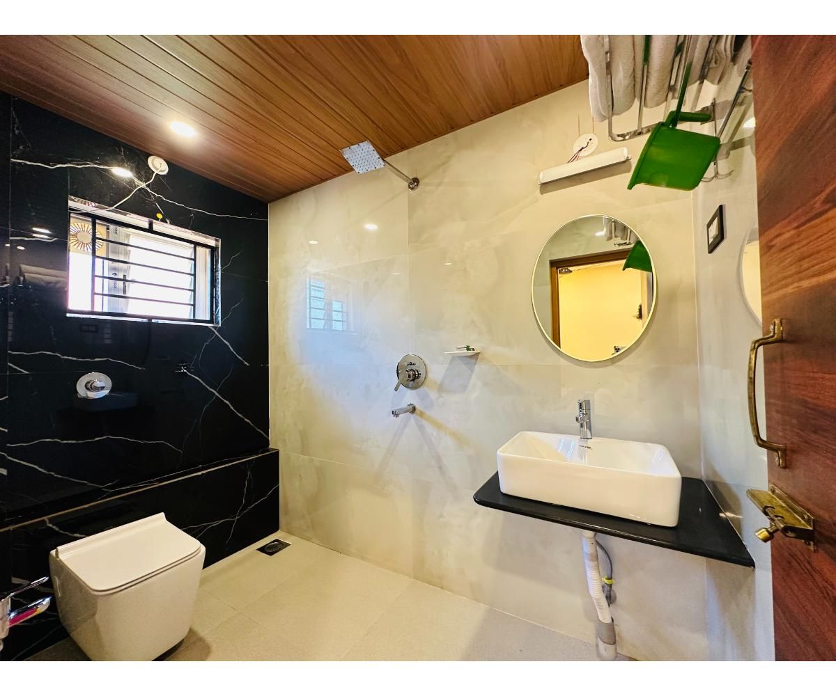 Shree katyayani palace Standard Double Bed Non AC Room 4