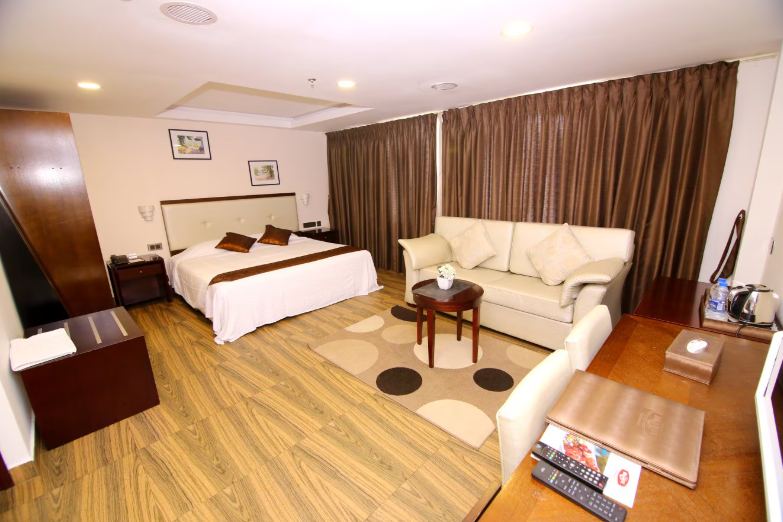 KGA ELITE CONTINENTAL Standard Room 6