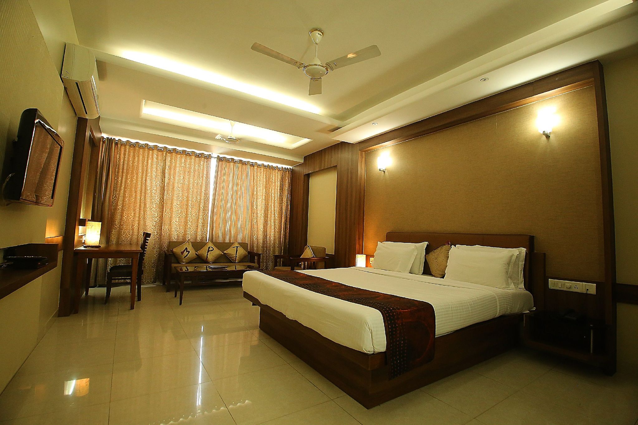 AC Suite Room