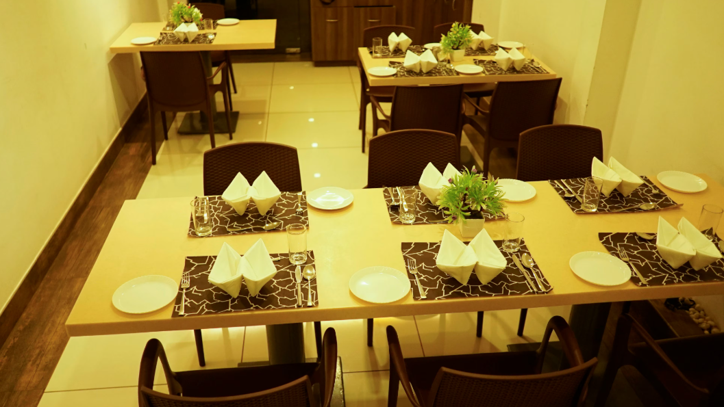 Food & Dining