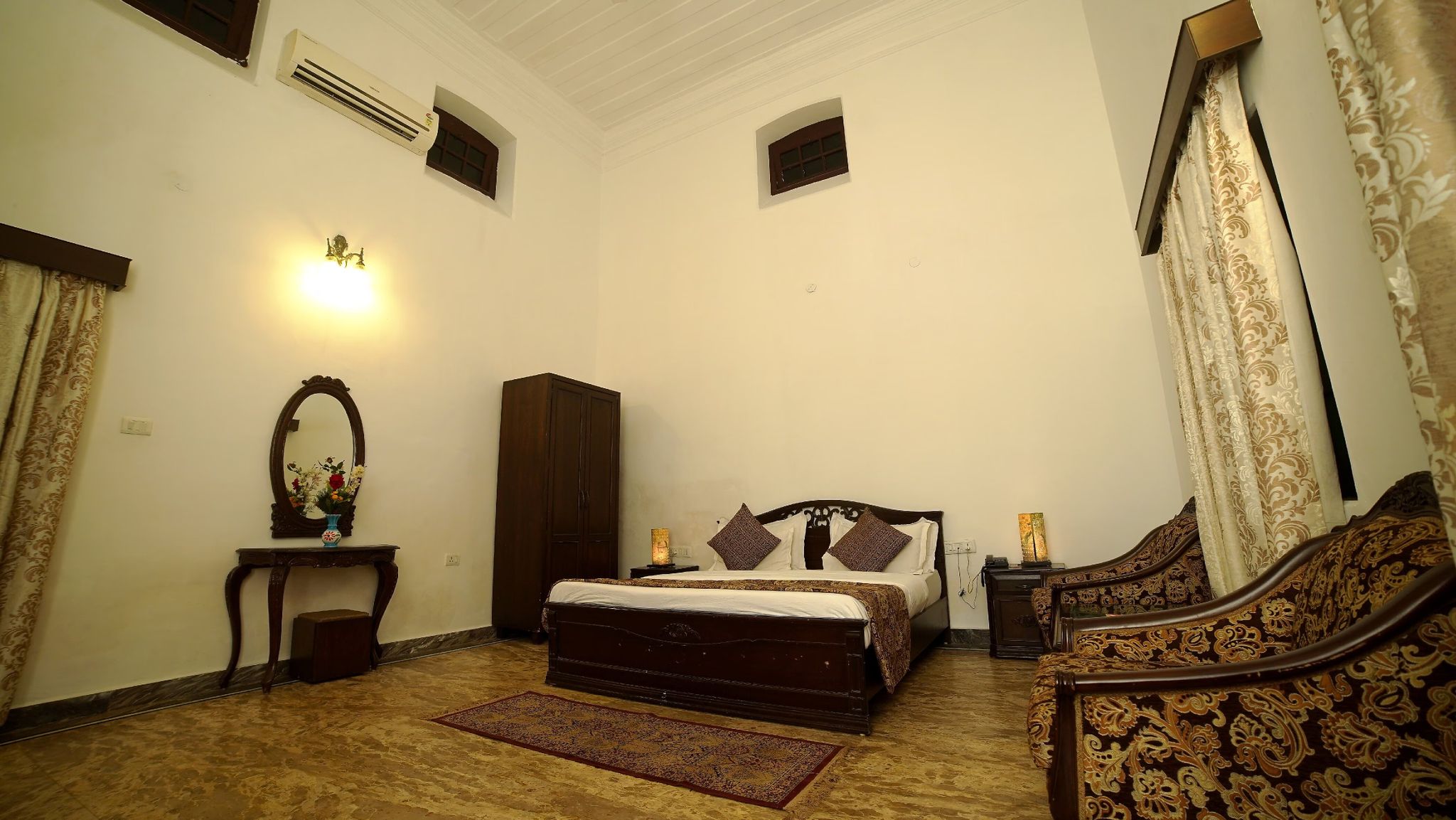 MPT Devdaru Bungalow, Pachmarhi AC 8