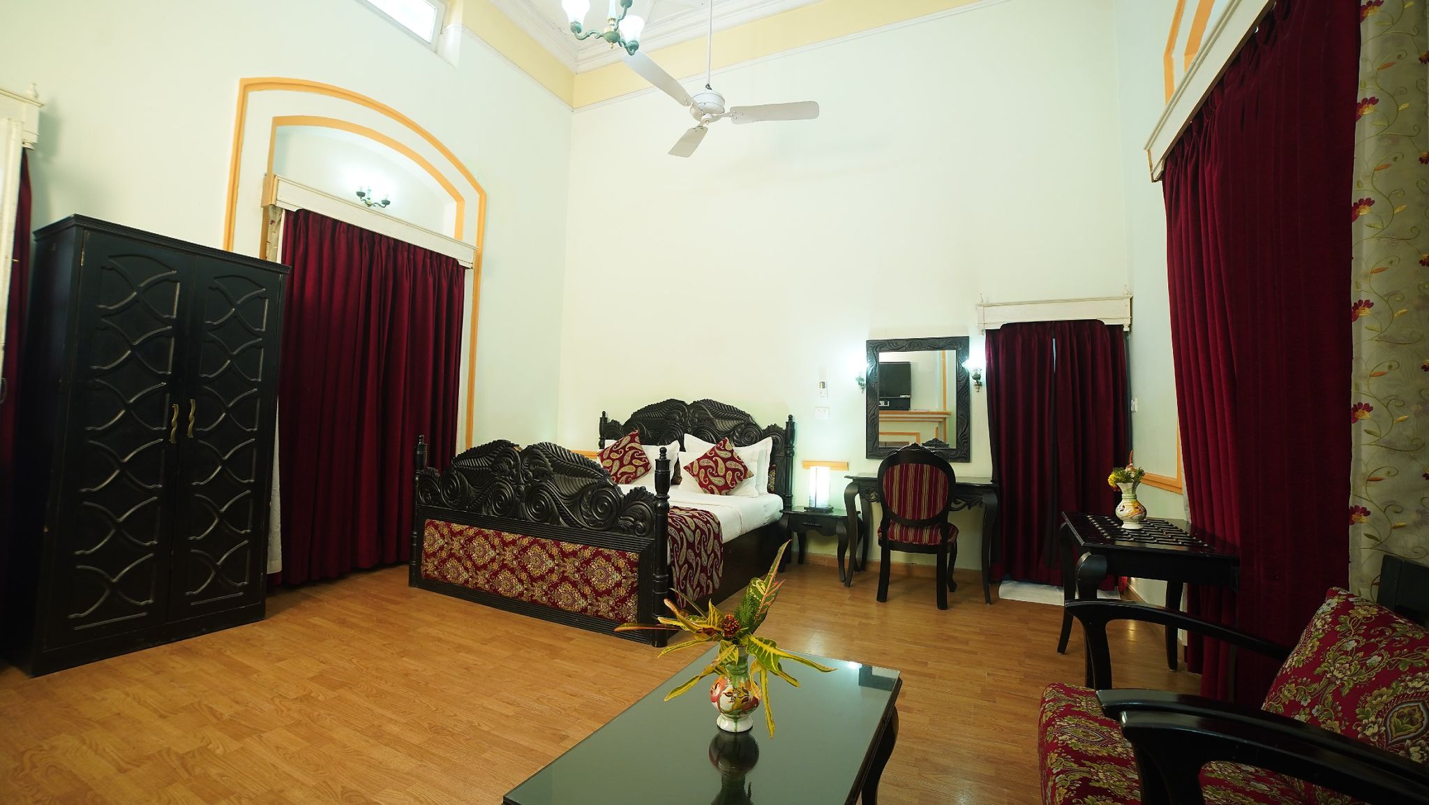 MPT Rock End Manor, Pachmarhi AC Deluxe 9