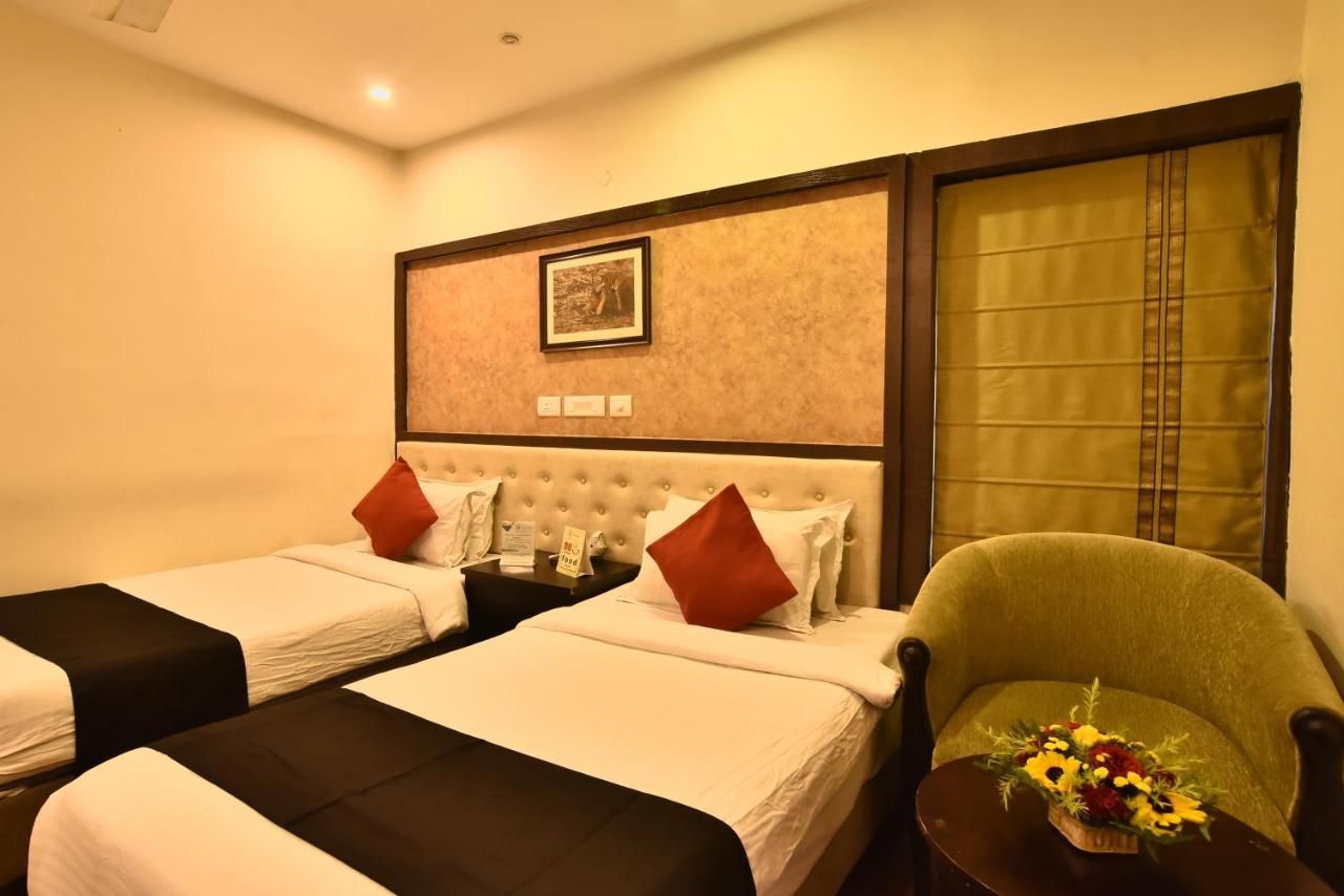 Deluxe Room with Work Desk