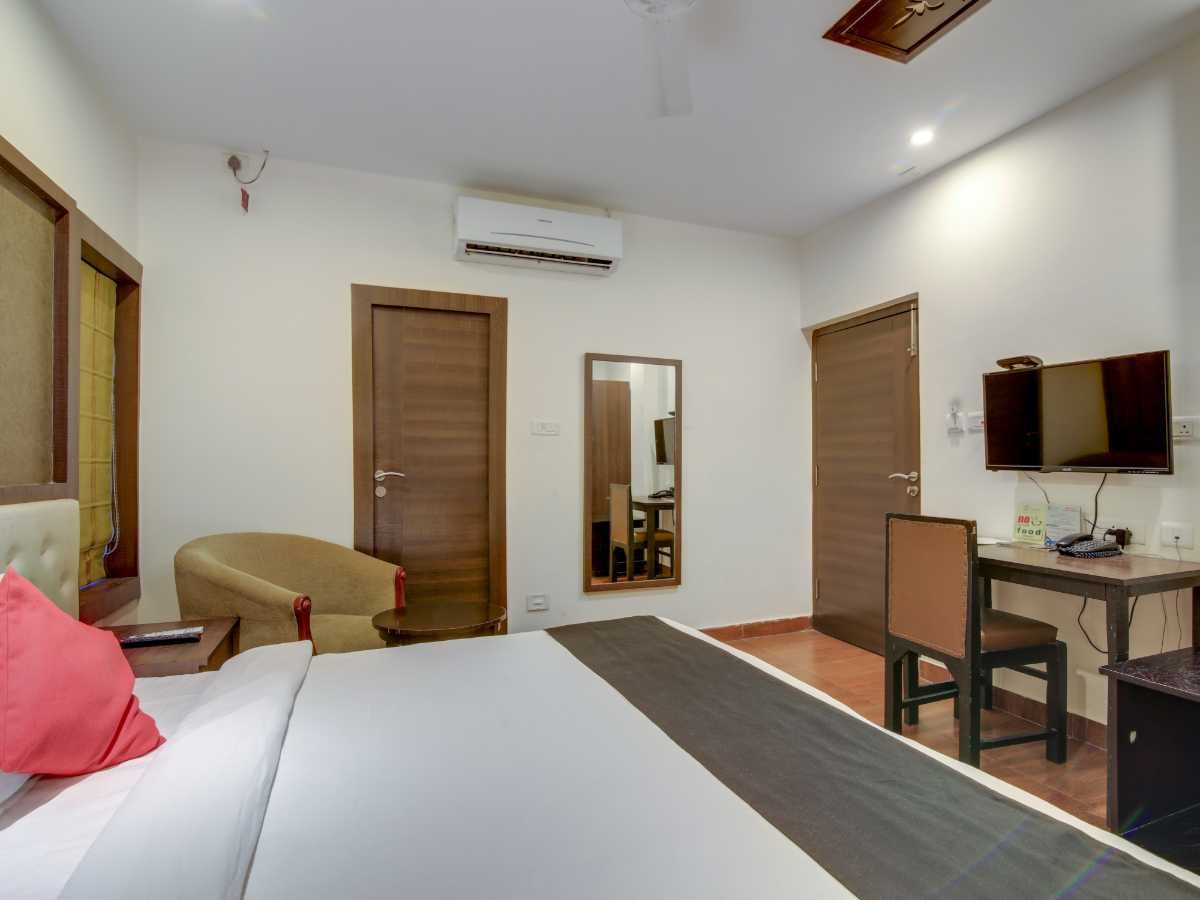 Casa BROADWAY - A Boutique Hotel Classic Room With Work Desk 2