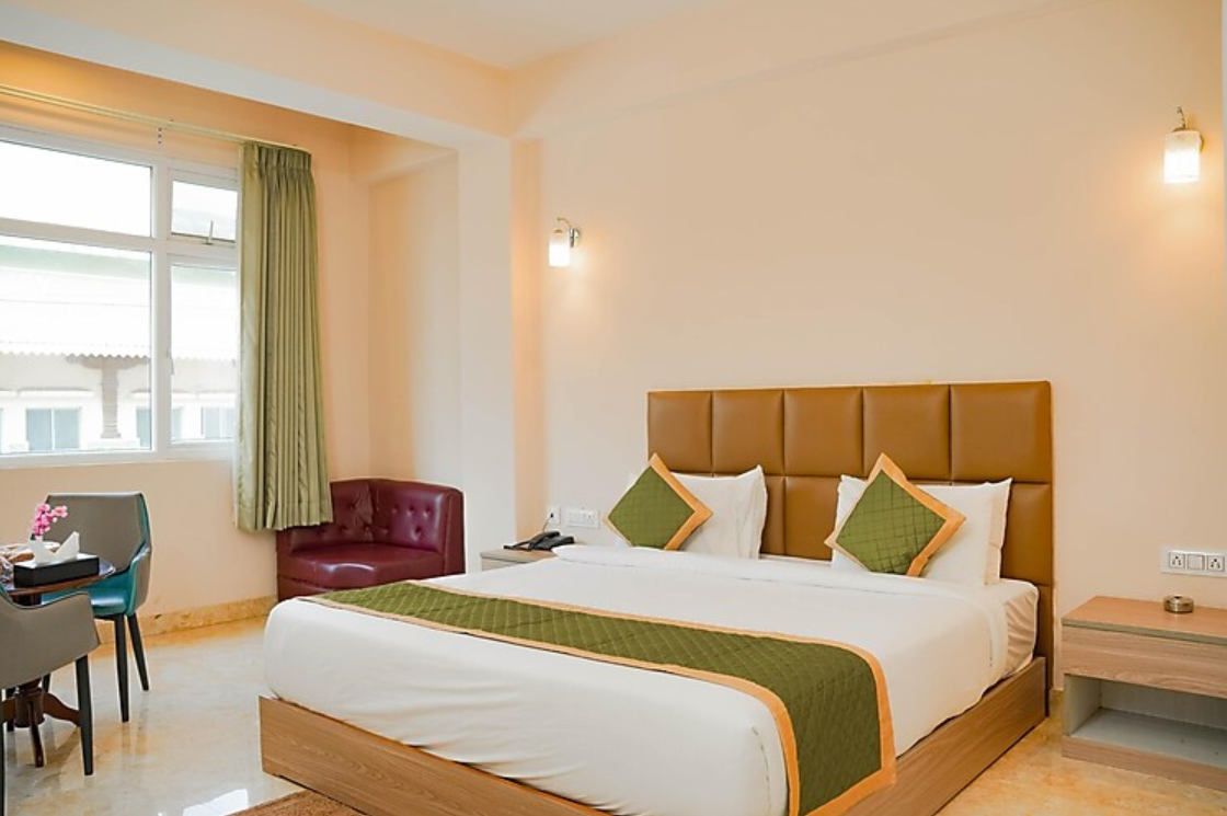 Hotel Maenamla Deluxe with Complimentary Wi-Fi 3