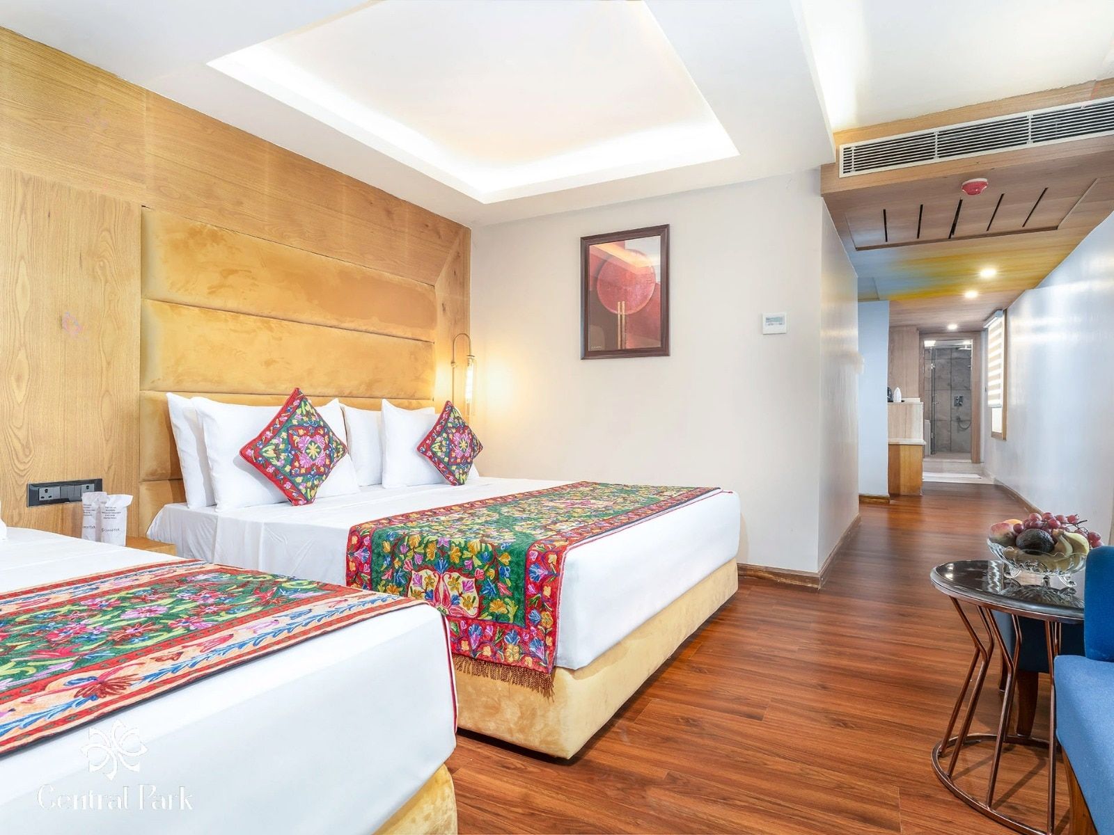 Royal Suite  (Jacuzzi n Balcony)