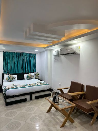 Deluxe Room with AC (Hot + Cold)