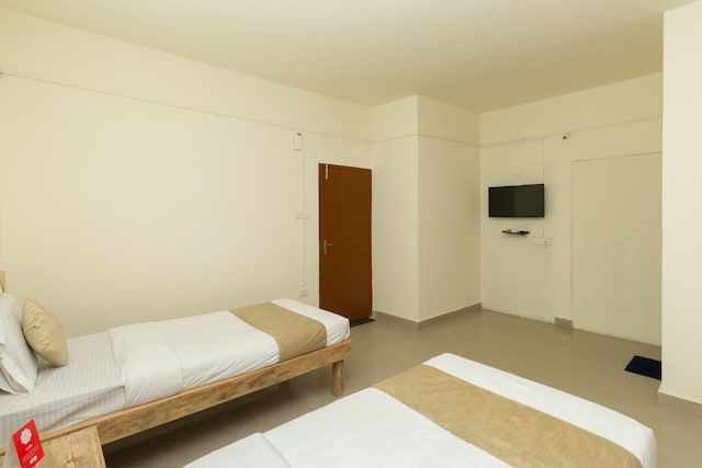 Twin Deluxe room