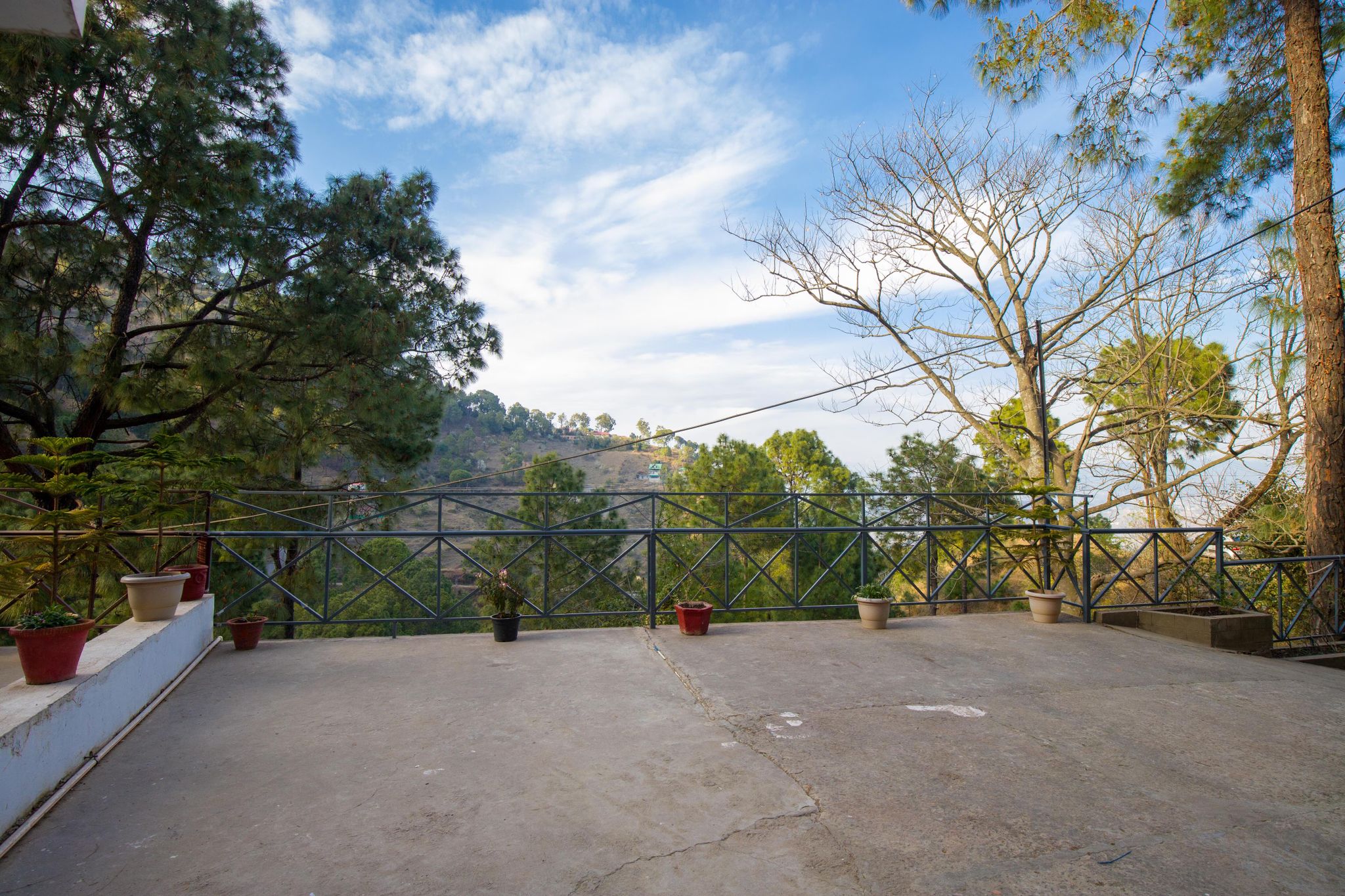 Alaya Stays 3BHK with Garden -Evaara Woods Ridge