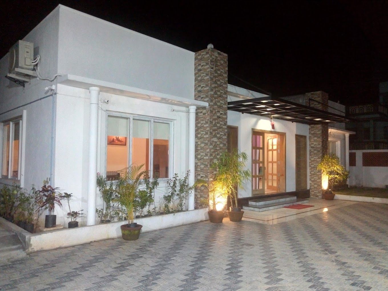 Hotel Advika Silver Bay