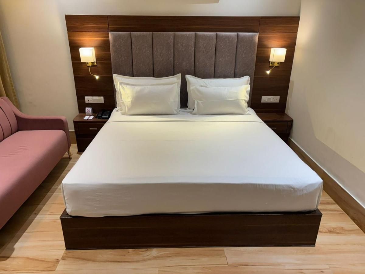 Premium Room with King Bed