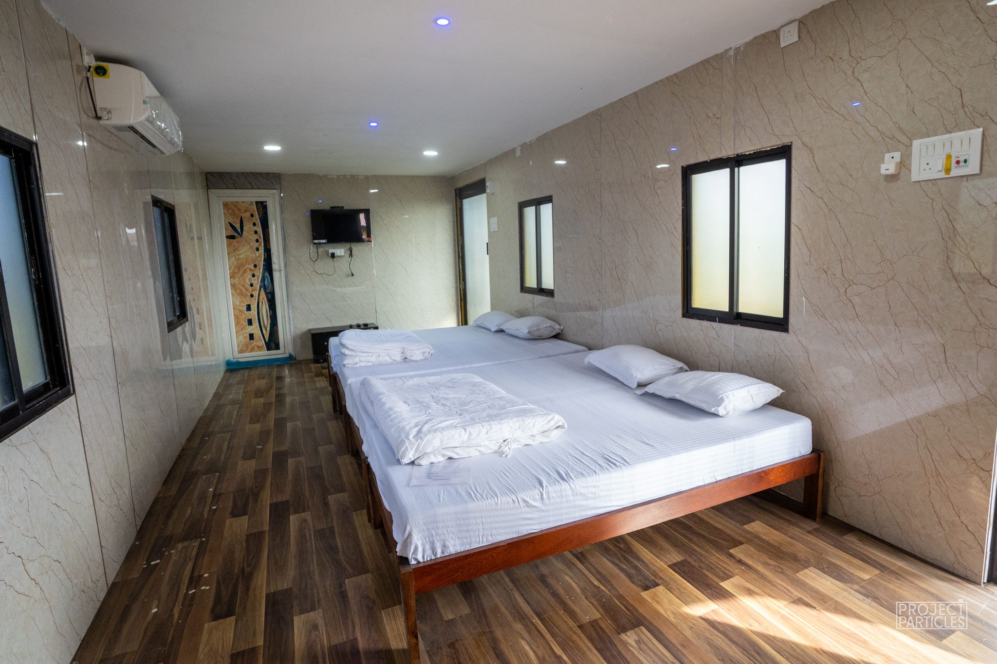 I-ROOMZ SSB Kingdom Group Stay Cottage 3