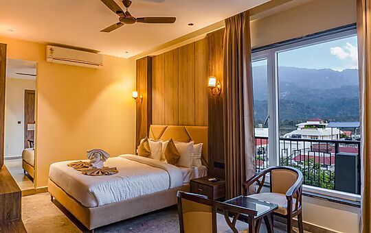 The Hrishikesh High Deluxe Room