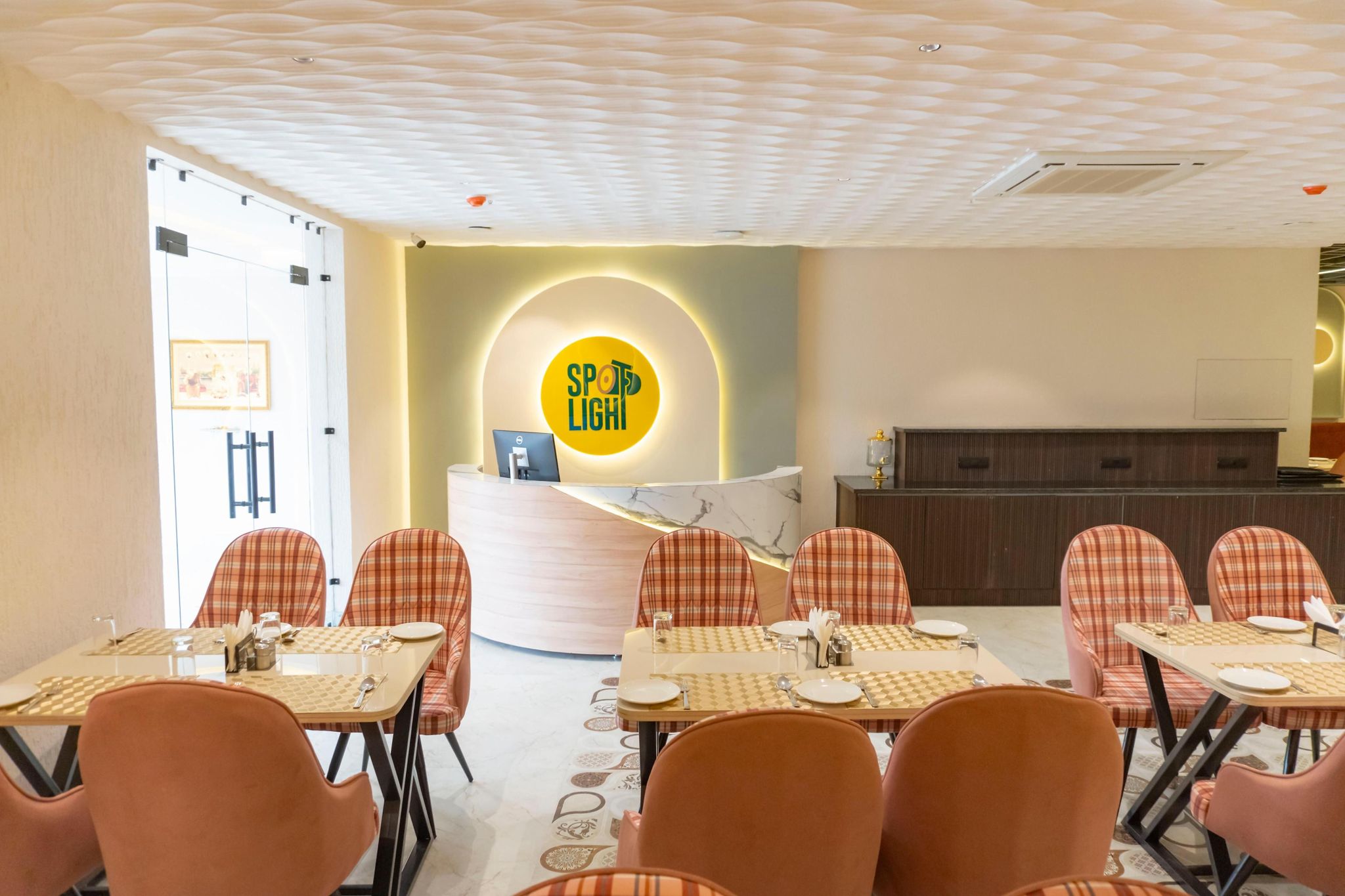 Food & Dining