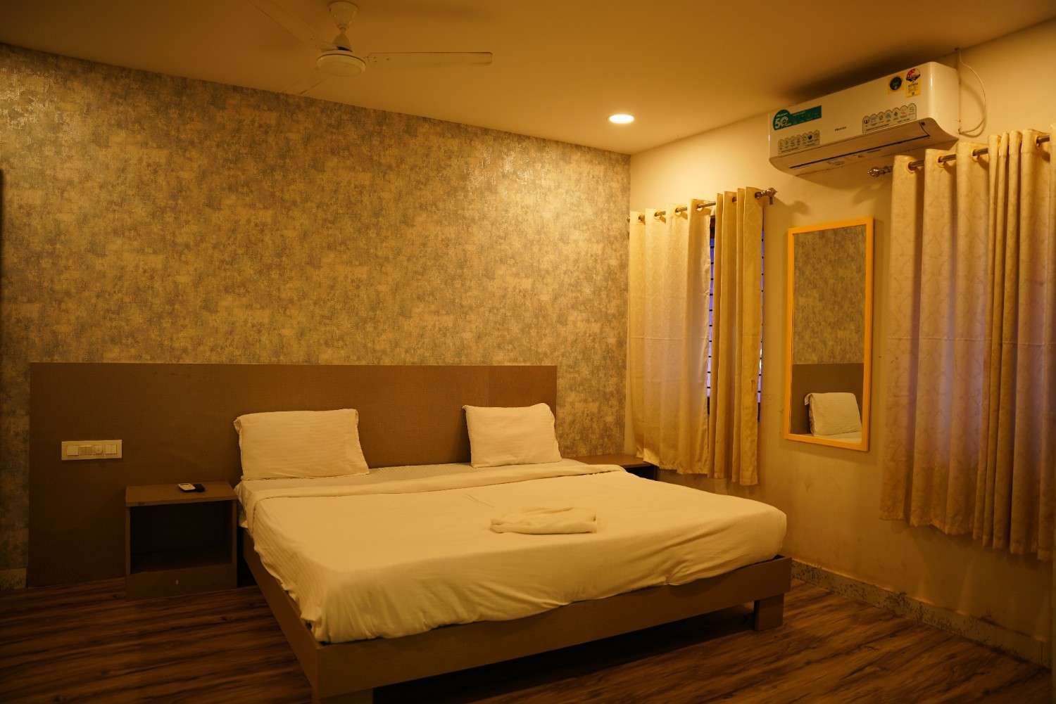 Deluxe Room Ac