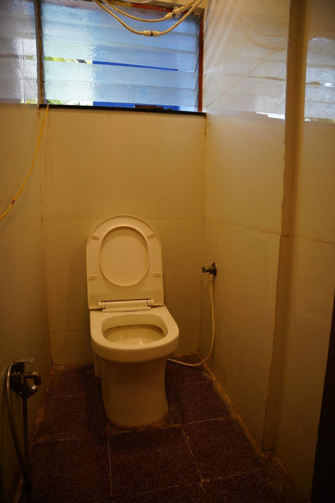 Hotel Luxury Stay Inn Deluxe Room Ac 24