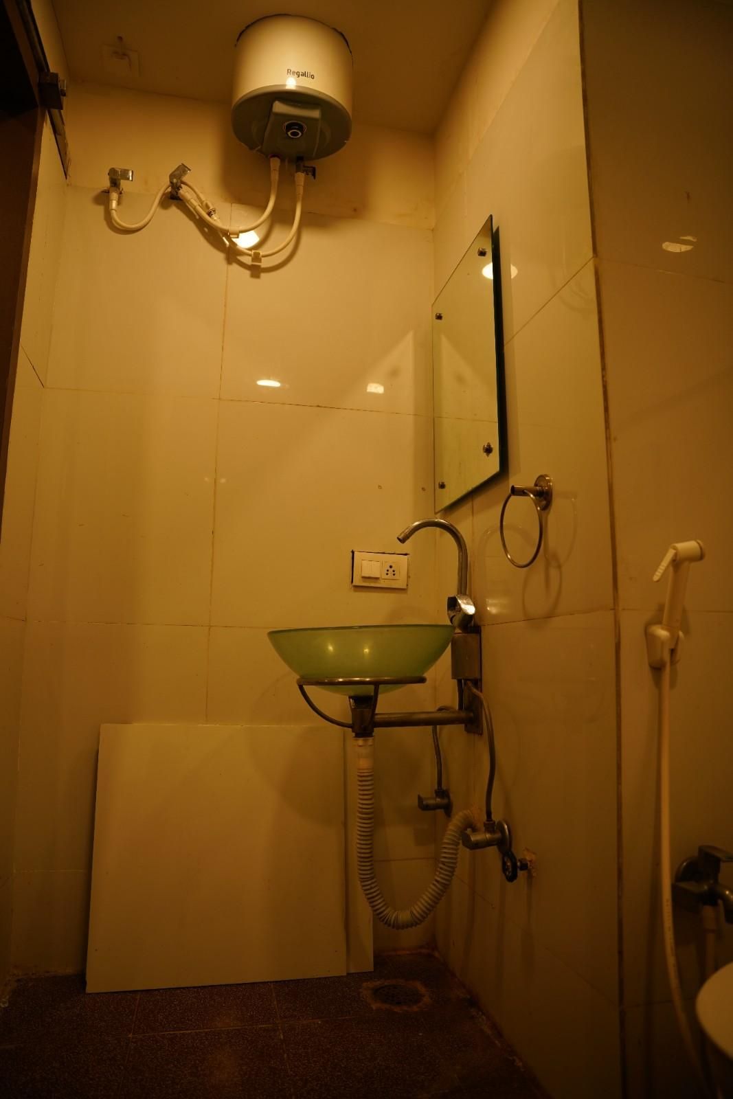 Hotel Luxury Stay Inn Deluxe Room Ac 20