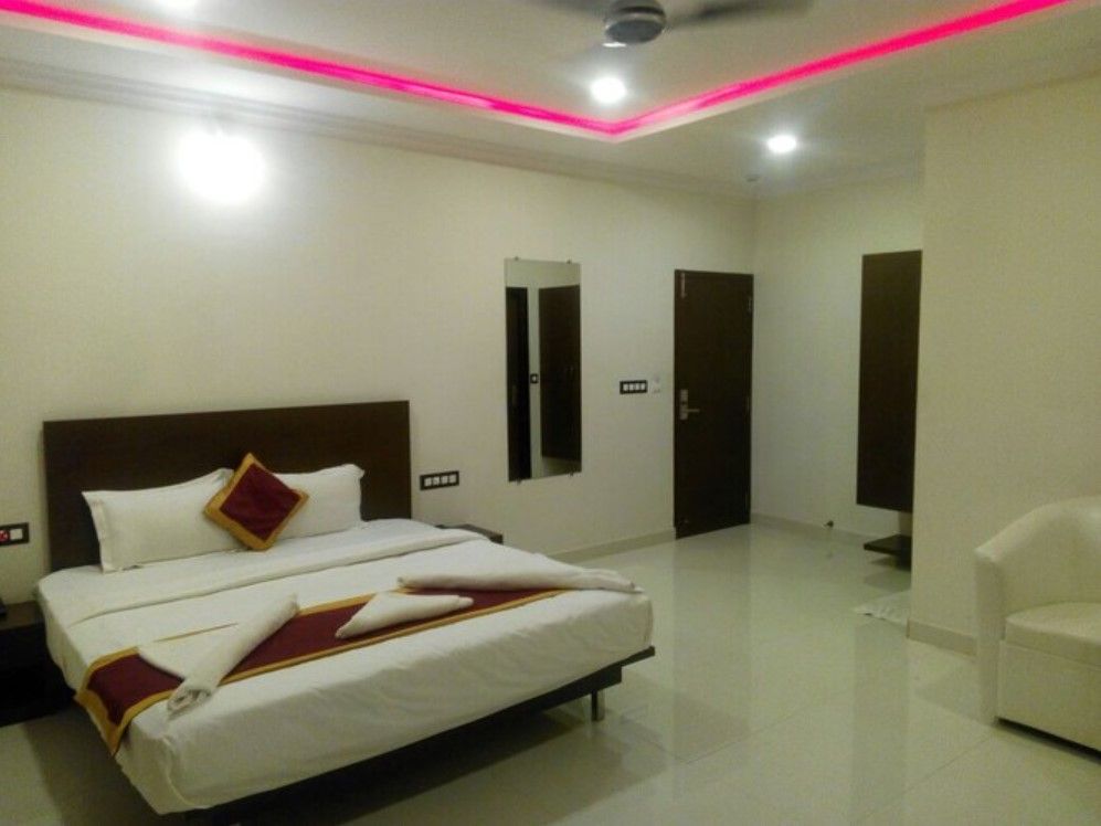 The Grand Kubera Deluxe Non AC 2