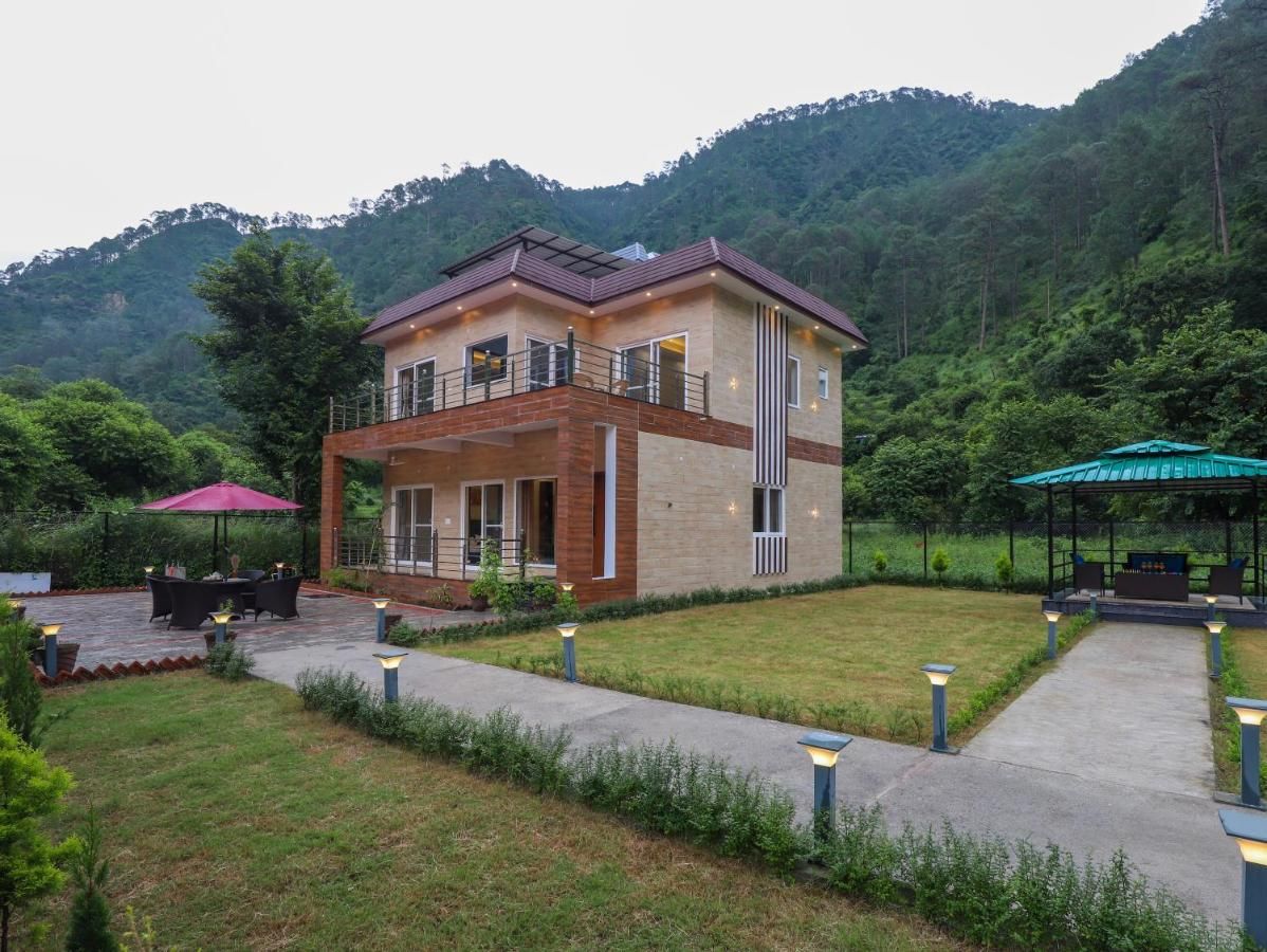 Alaya Stays Avasa - 3 BHK with Lush Garden & Gazebo