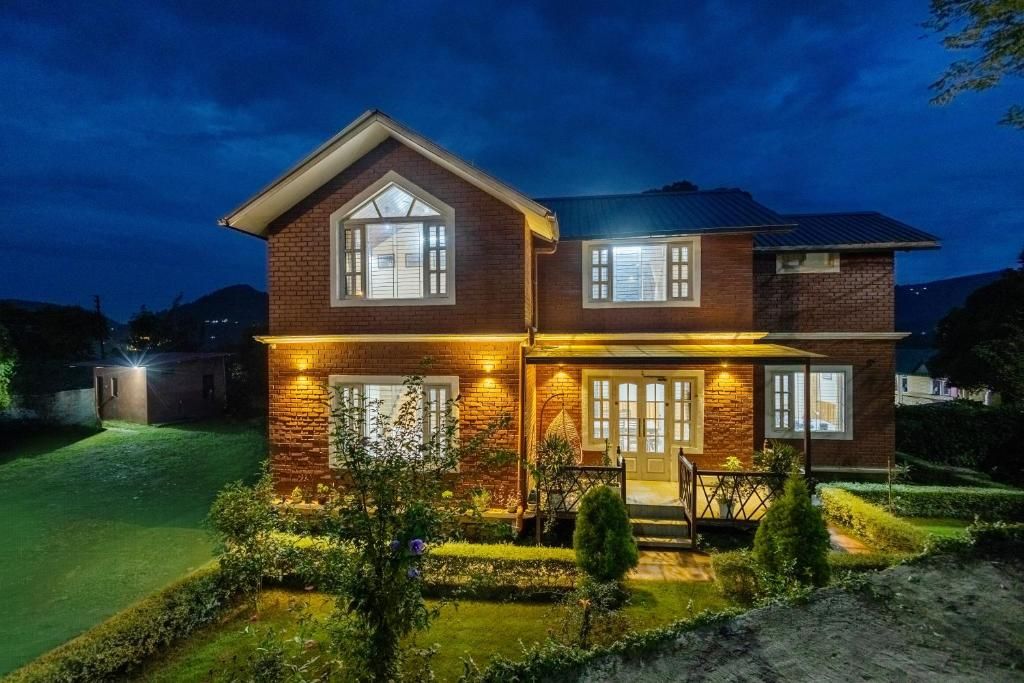 Alaya Stays Ahilya - 3 BHK Pet-friendly with Garden