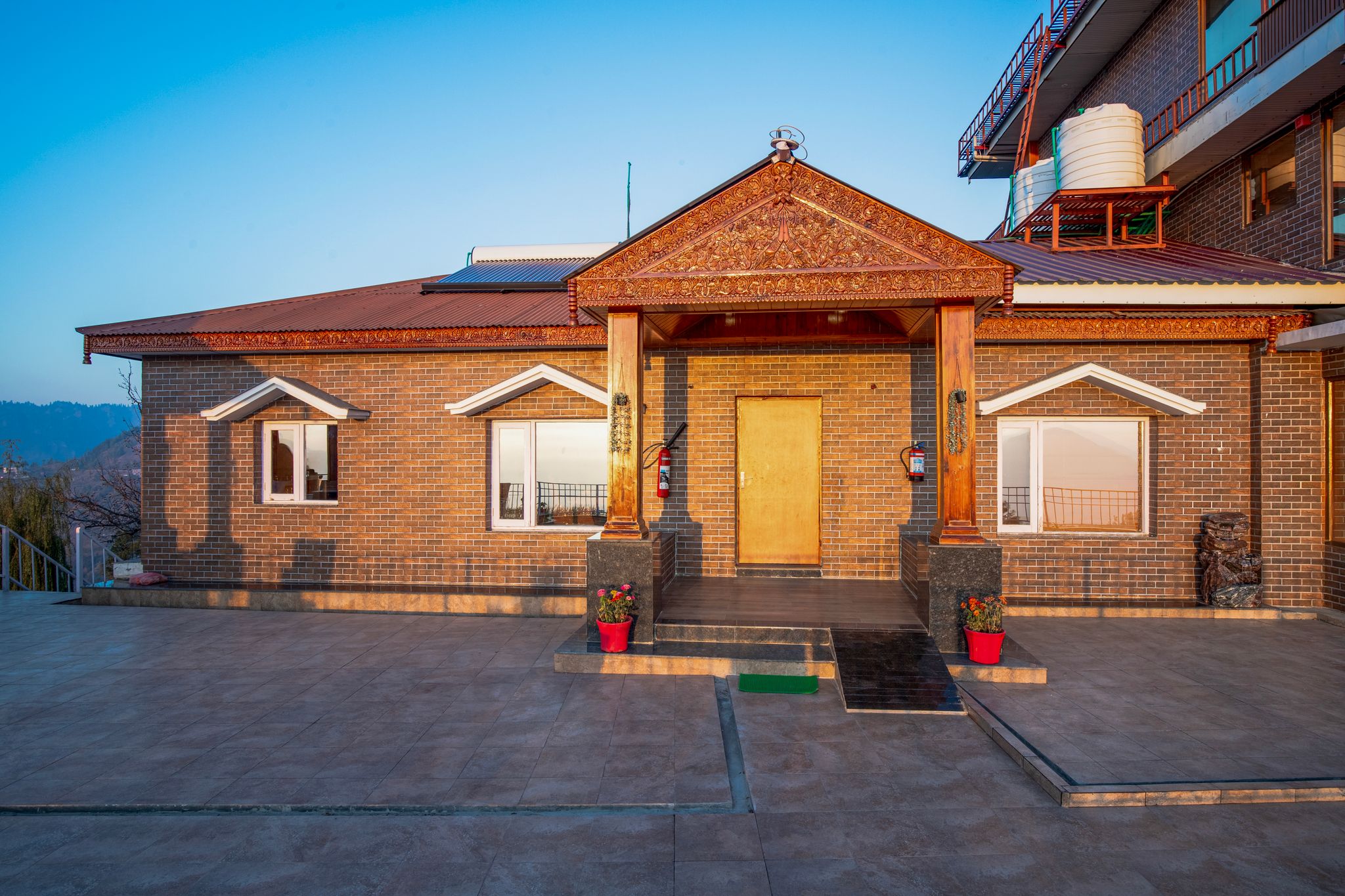 Alaya Stays Lafu House Latibule - 2 BHK Villa with Garden