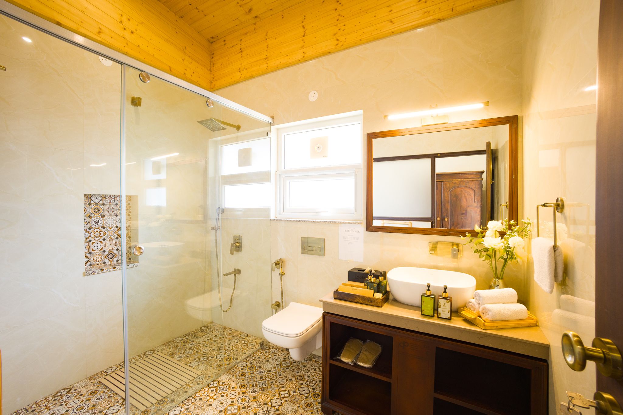 ELIVAAS CliffSide - 3BHK Plus Attic Villa with Scenic Views 3 BHK 11