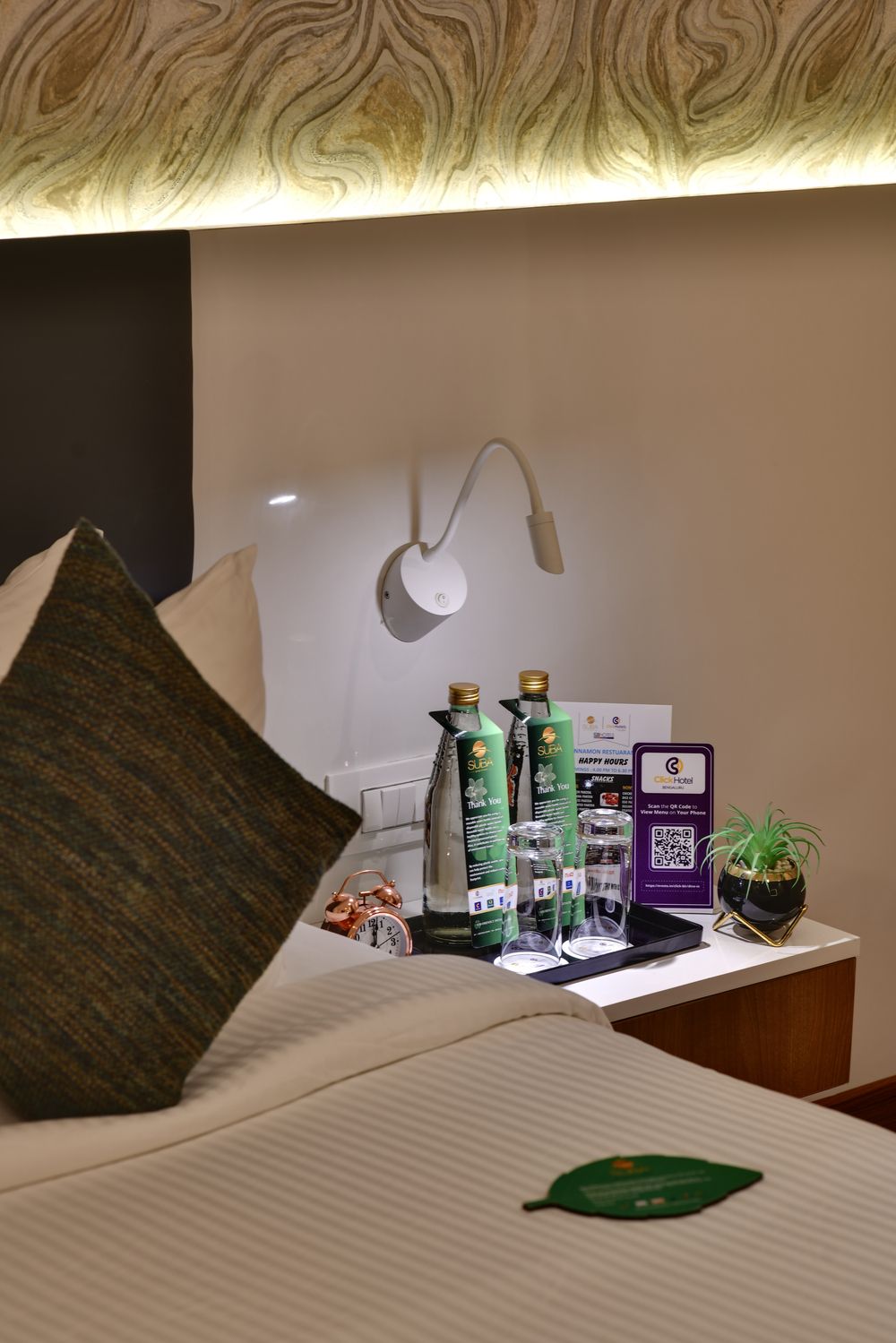 Click Hotel Vista - Kempegowda Airport Premium Room  6