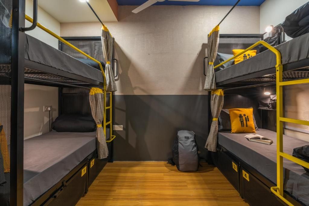 Bed in 6 Bed Mixed Dormitory
