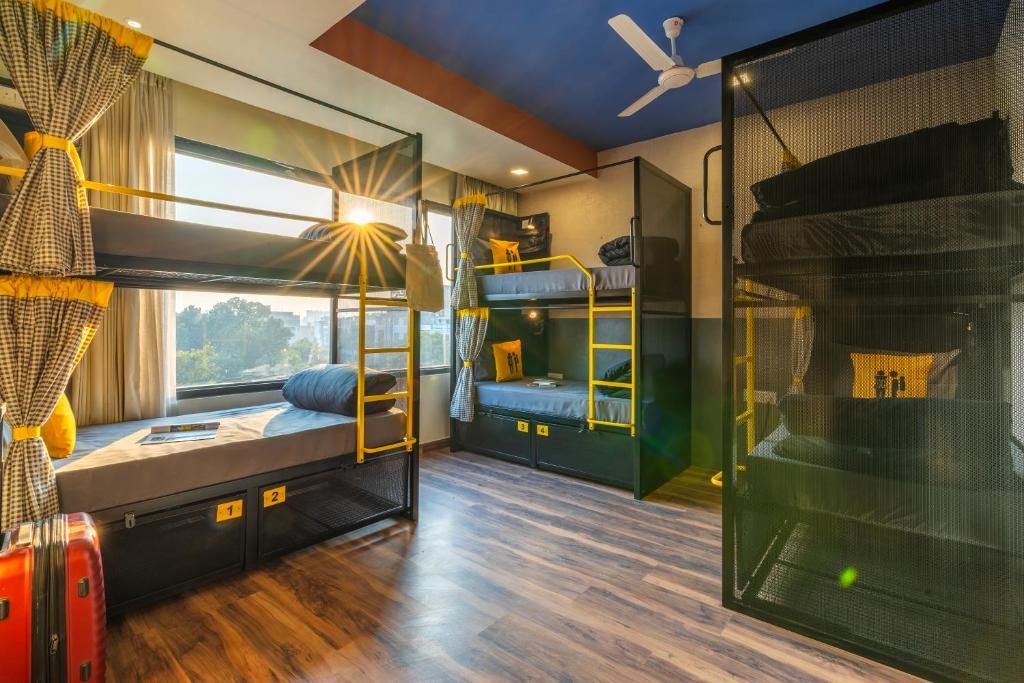 Bed in 6 Bed Female Dormitory 