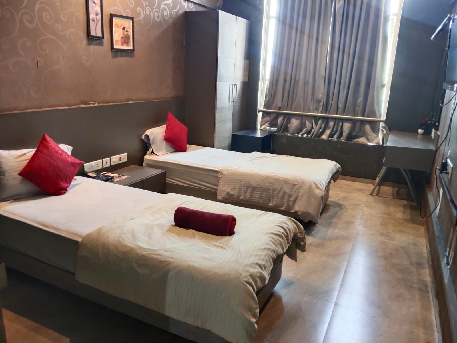 STANZA LUXURIOUS STAY Twin Room 5