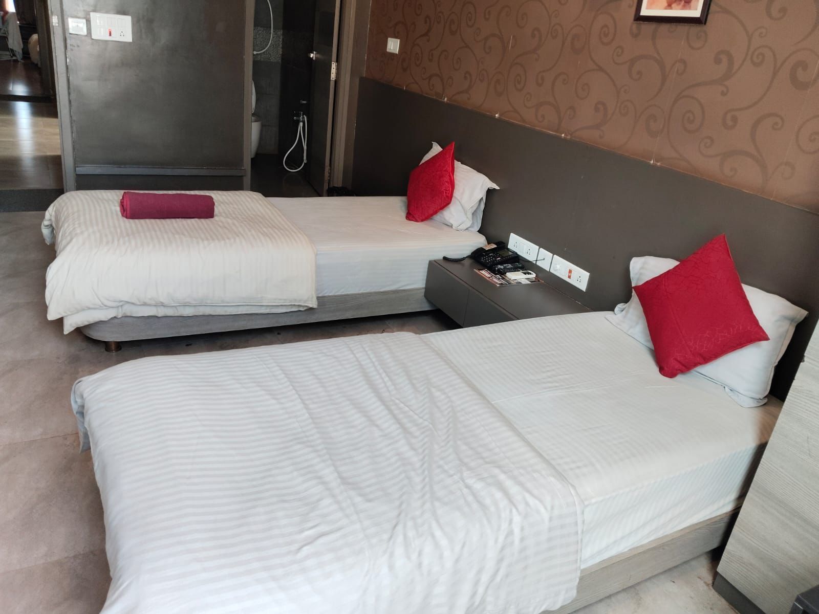 STANZA LUXURIOUS STAY Twin Room 4