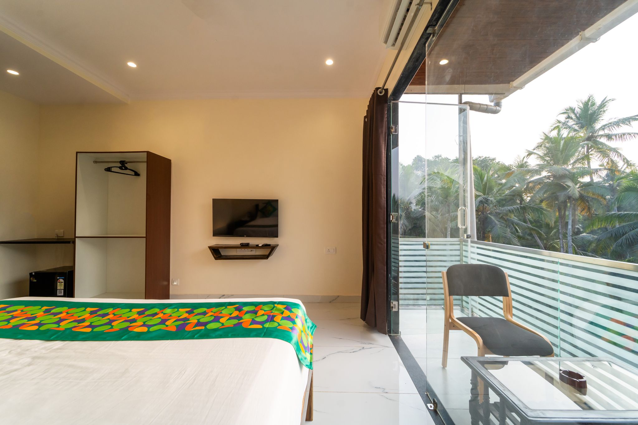 Treebo Grand Royale Eco Residency with Pool Standard Room 5