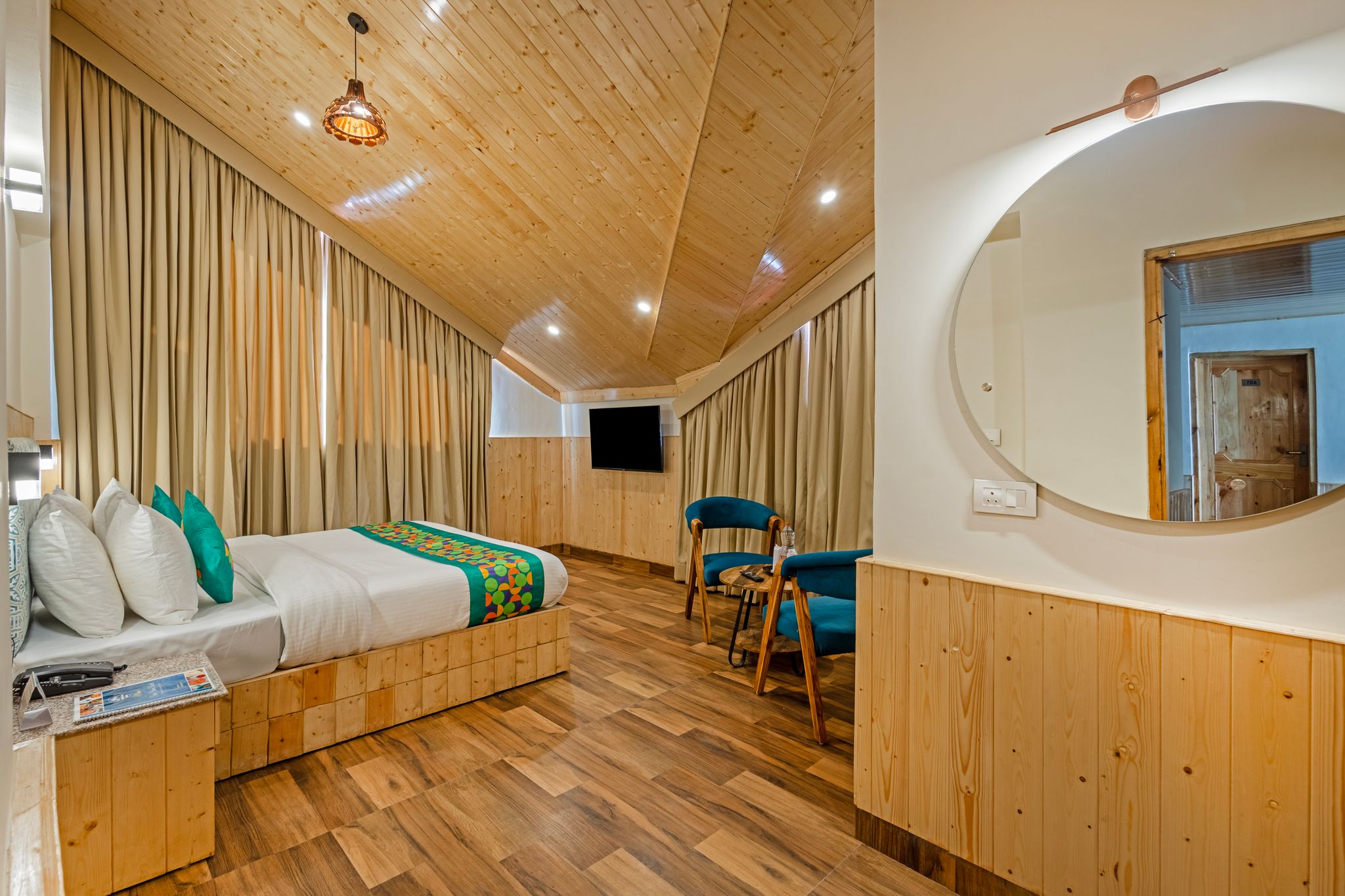 Treebo Premium Silverstone Resort With Mountain Valley View Standard Room 2