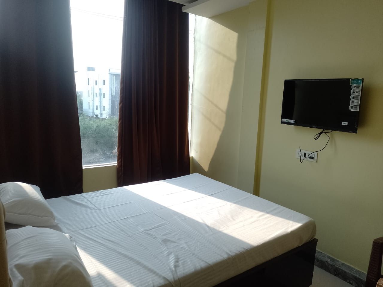 Executive AC Rooms