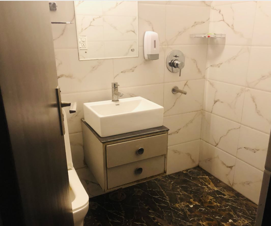 THE HIGHLAND Deluxe Room 2