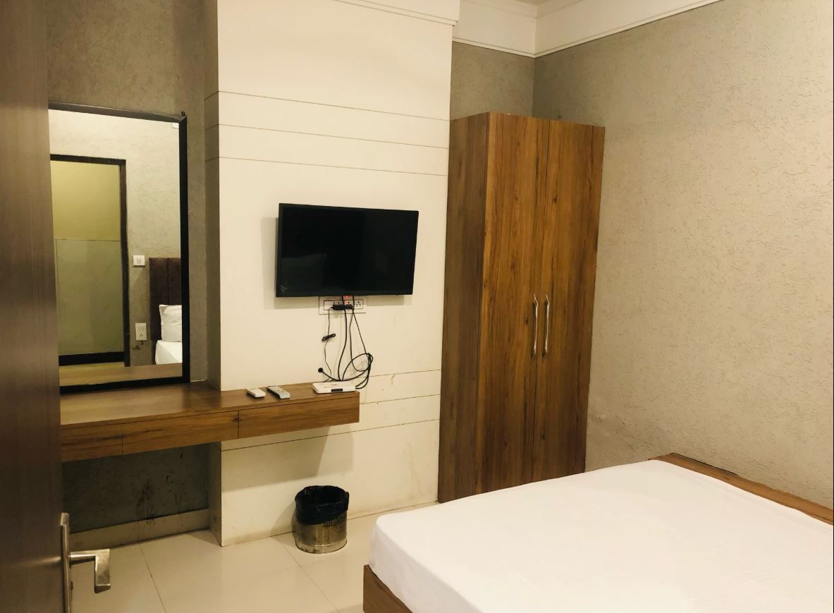 THE HIGHLAND Deluxe Room 3