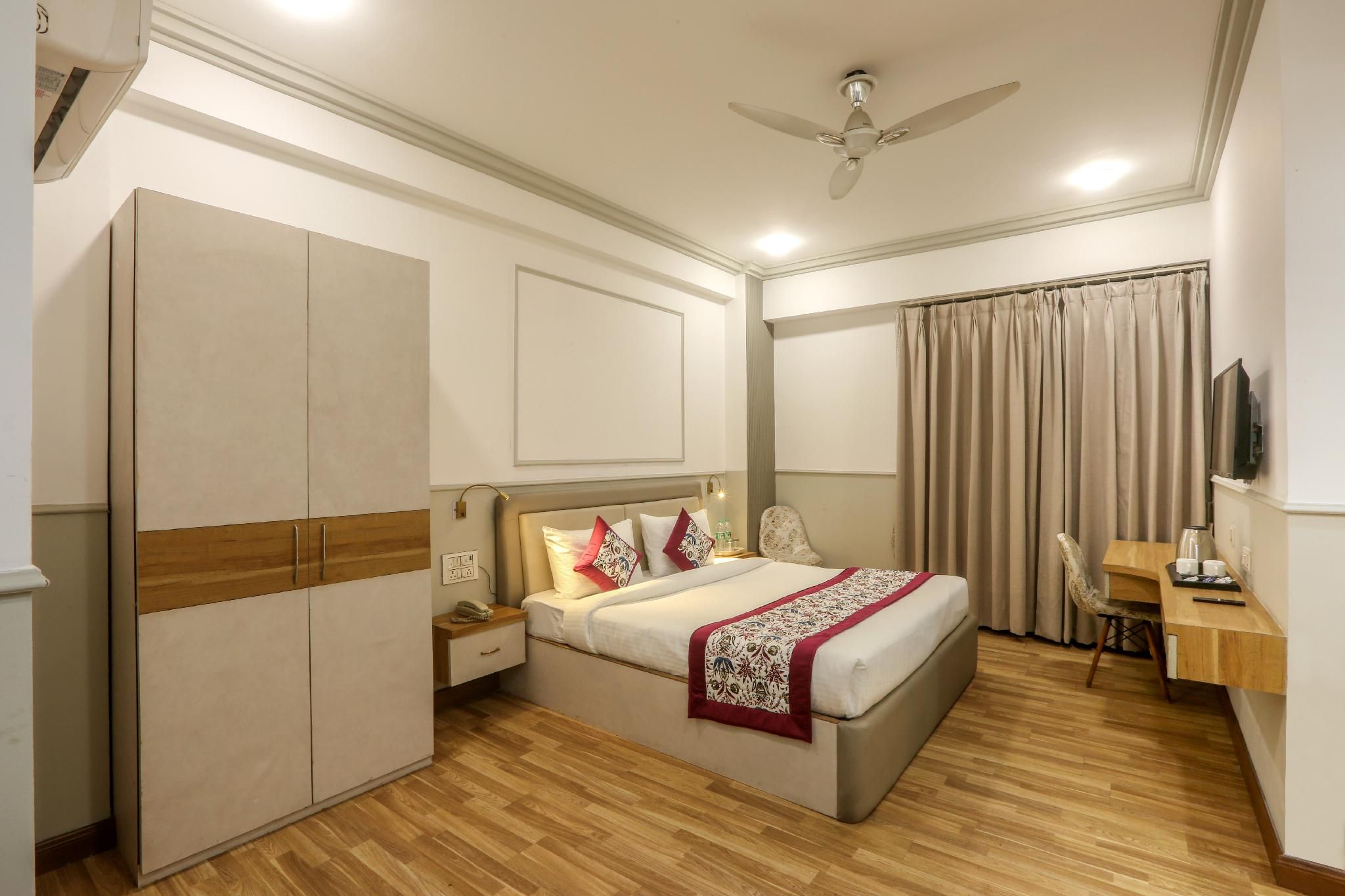 Suite Room