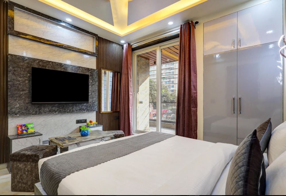 Hotel Down Town by Quadis- Sector 51 Noida Deluxe Double Room 3