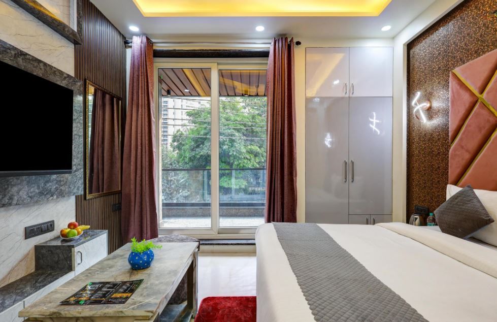 Hotel Down Town by Quadis- Sector 51 Noida Deluxe Double Room 9