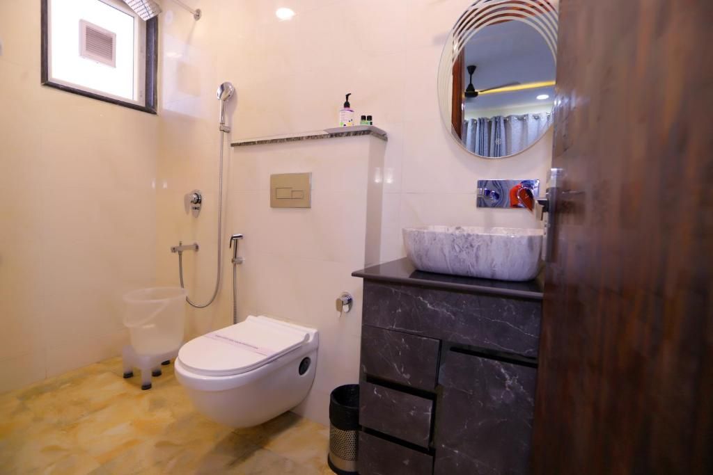 The Royal Villa Deluxe Room 6