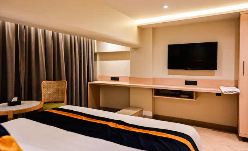 Deluxe AC Room
