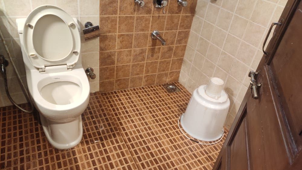 Matheran Green Field Resorts Deluxe AC Room 3