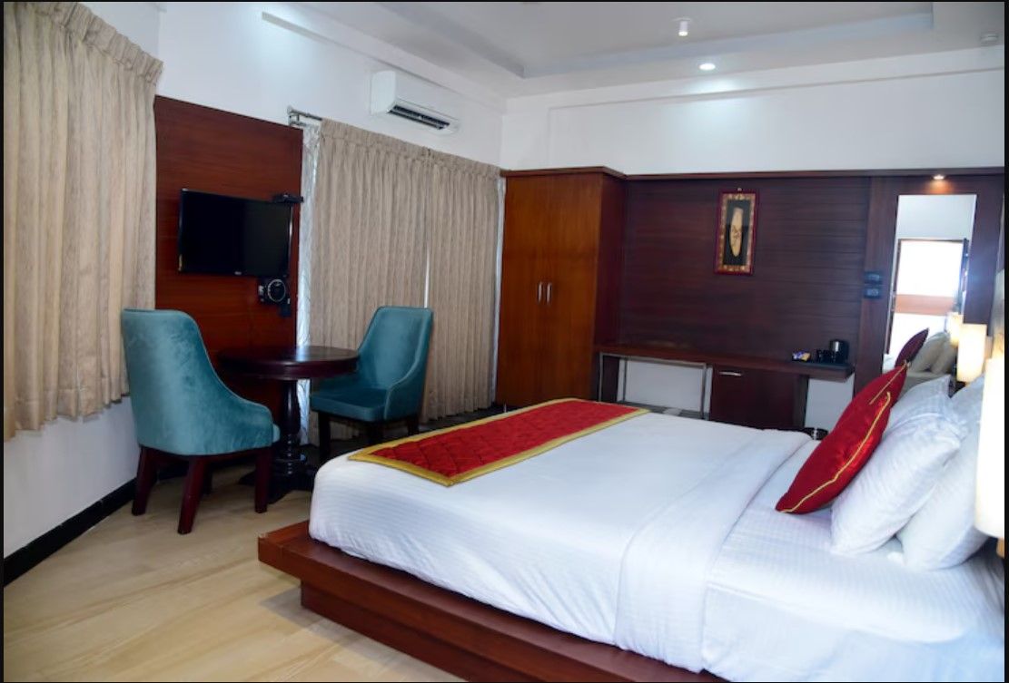 Deluxe AC Room